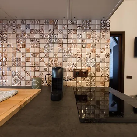 Apartment Lovely Flat With Patio And Mountain Views