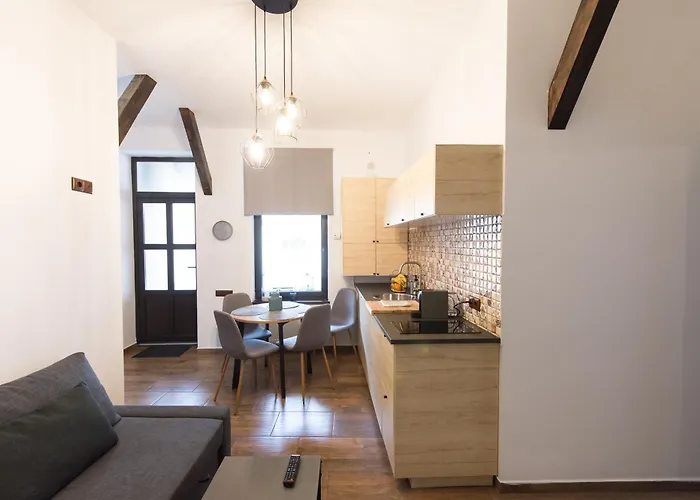 Lägenhet Lovely Flat With Patio And Mountain Views *