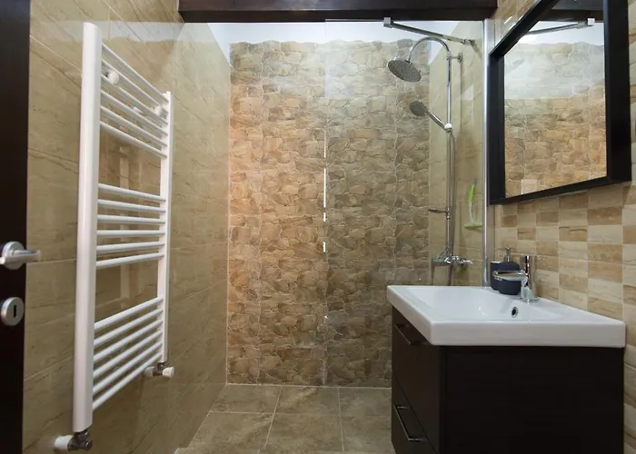 Lovely Flat With Patio And Mountain Views Braşov