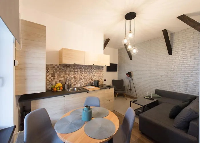 Apartment Lovely Flat With Patio And Mountain Views *