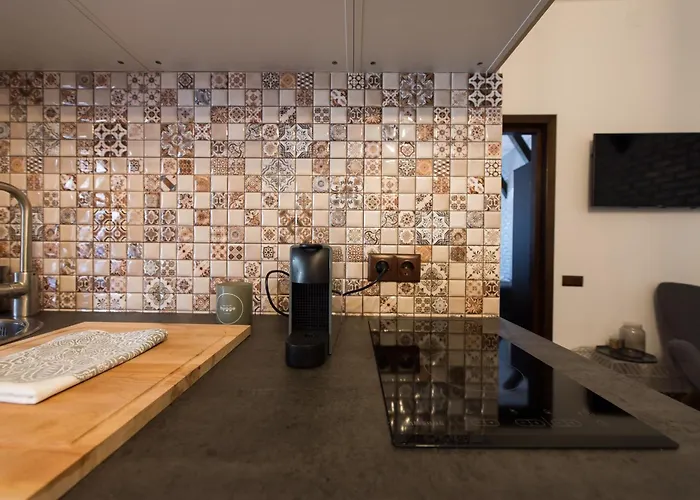 Lägenhet Lovely Flat With Patio And Mountain Views